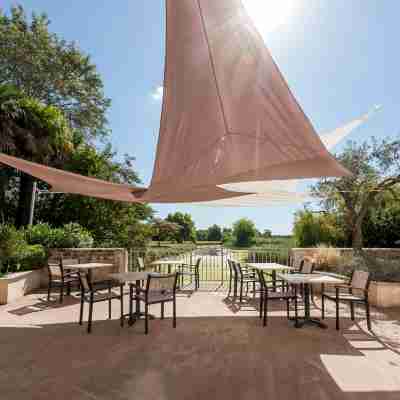 Logis Hôtel le Moulin de Châlons Hotel Exterior