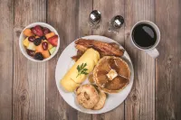 Luxor Hotel & Casino - breakfast