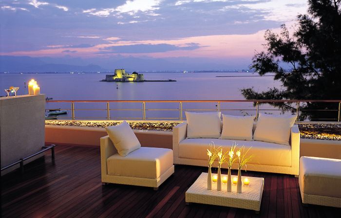 Amphitryon Hotel