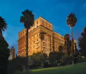 King David Hotel Jerusalem Các khách sạn gần Karaite Synagogue