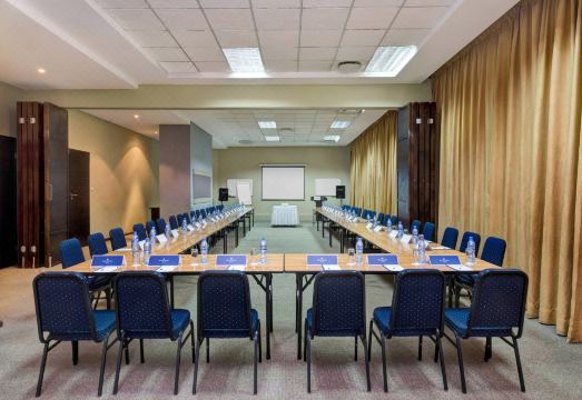 Protea Hotel Lusaka Cairo Road Over view