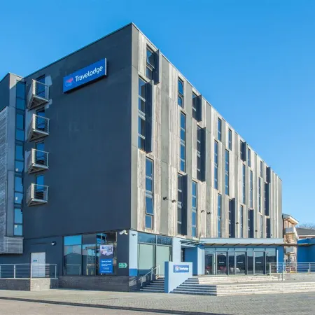 Travelodge Chatham Maritime Отели рядом с достопримечательностью «Стадион «Пристфилд»»