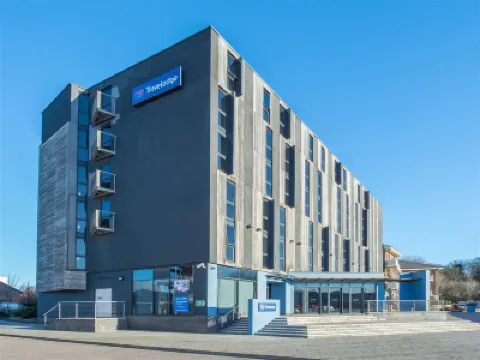 Travelodge Chatham Maritime Hotels near Priestfield Stadium