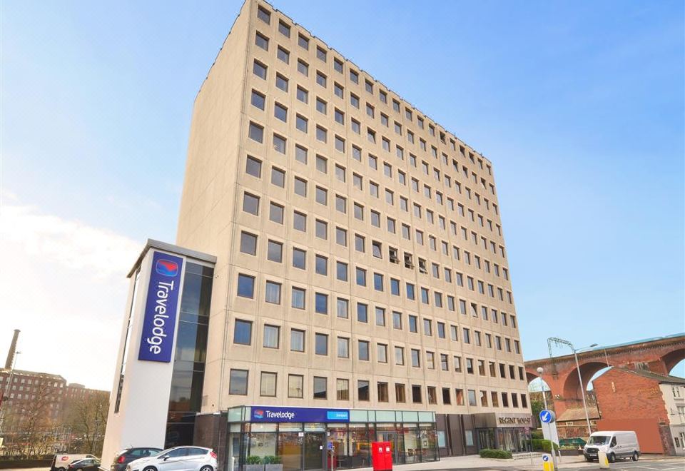 TRAVELODGE STOCKPORT