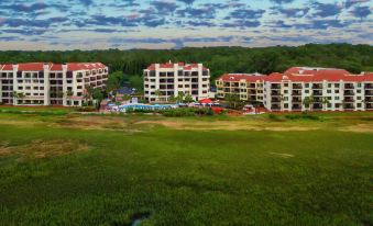 Marriott's Harbour Point and Sunset Pointe at Shelter Cove