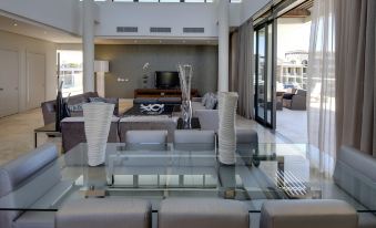 Lawhill Luxury Apartments - V & A Waterfront