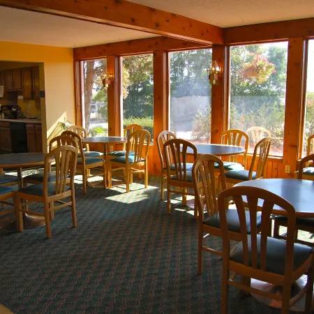 Americas Best Value Inn Plattsburgh