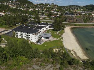 Strand Hotel Fevik - by Classic Norway Hotels