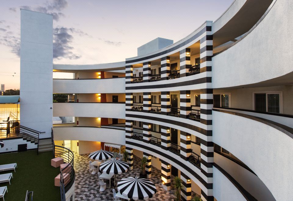 칼라일 인의 아늑한 객실 모습