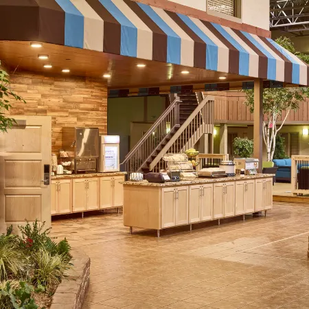 Livinn Hotel Minneapolis North / Fridley Отели в г. Фридли