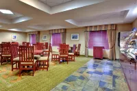 Holiday Inn Express & Suites Edmonton North