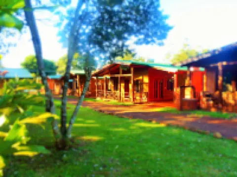 Cabañas Raíces Pampeanas - Alquiler de Cabañas en Puerto Iguazú Hoteles en 