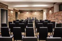 Art & Garden Residence