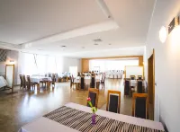 Pałac Pawłowice Hotels in Pawlowice