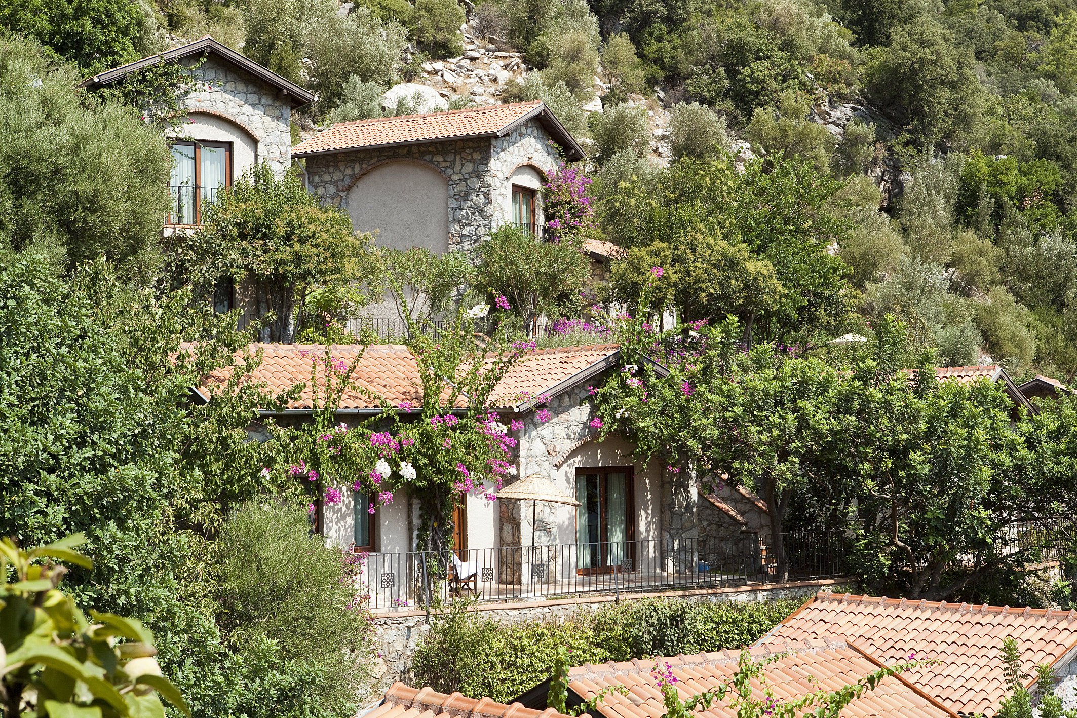 Dionysos Hotel