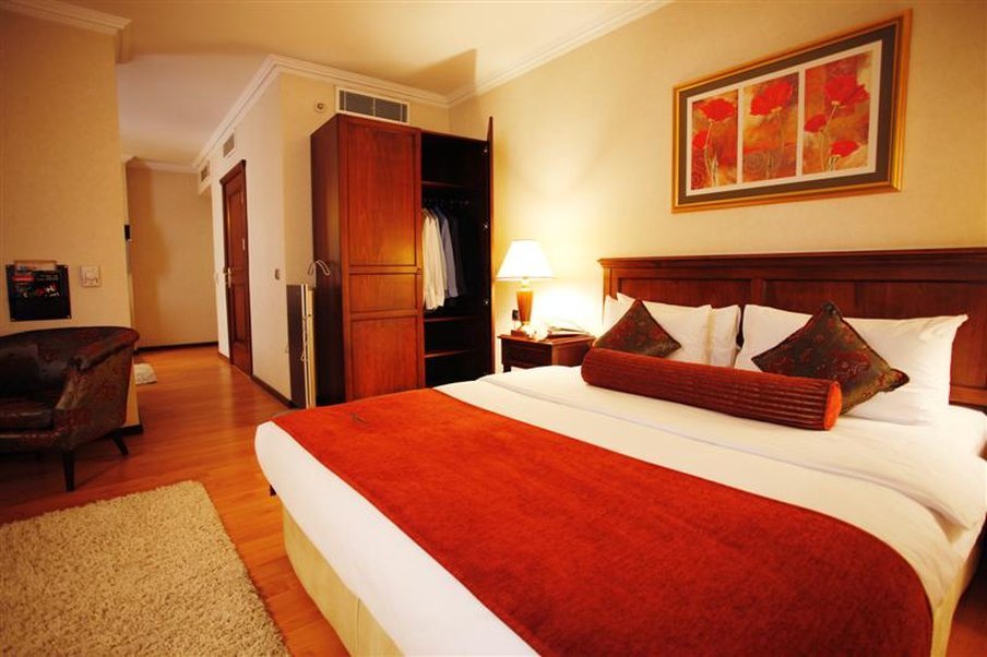 LaresPark Hotel Taksim (Occidental Taksim)