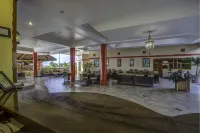 Grafton Beach Resort Hotels in Black Rock