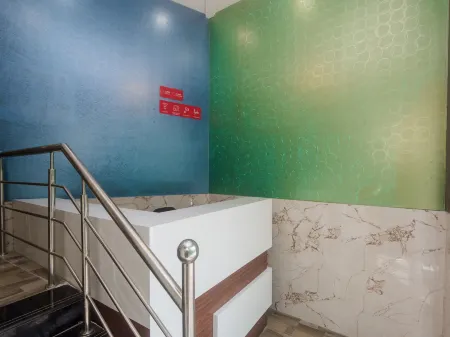 Hotel O Greenforest Near Airport Road Metro Station