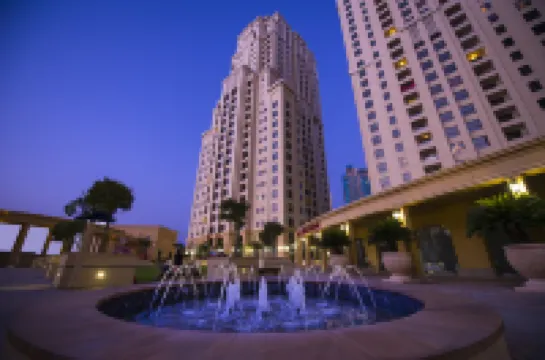 Roda Amwaj Suites Jumeirah Beach Residence Hotels near Marina Beach