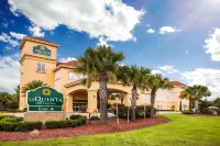 La Quinta Inn & Suites by Wyndham Baton Rouge Denham Springs