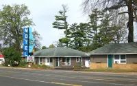 Forest Lake Motel