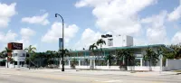 The New Yorker Miami Hotel