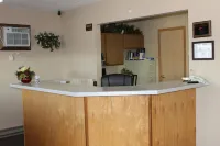Woodland Inn & Suites Hotels in Medford