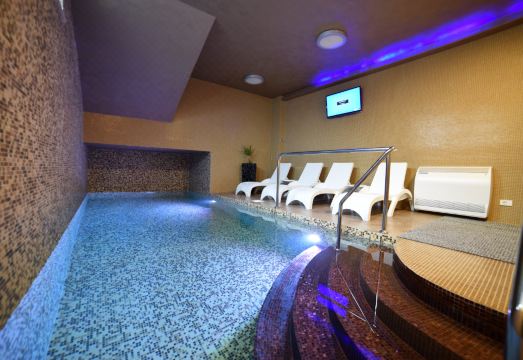 로열 에어포트 호텔 벨리카 고리카 이미지