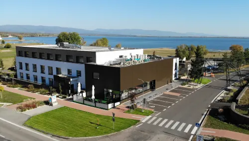 Hotel Thermal ŠÍRAVA - พร้อมWifi