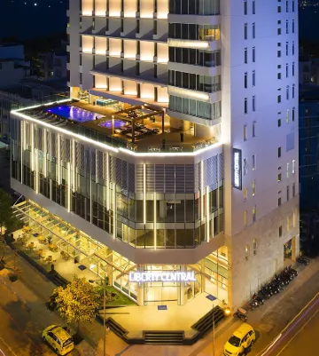 Liberty Central Nha Trang Hotel Отели рядом с достопримечательностью «Пляж Нха Транг»