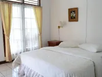 Tan Dirih Hotel Maninjau Hotels in Agam