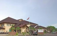 Dangau Hotel Kubu Raya فنادق في بونتياناك