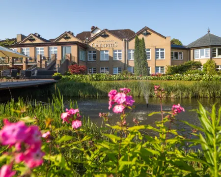 โรงแรมโรแมนติก วาลด์ชเลิสเชิน โรงแรมในชเลสวิก