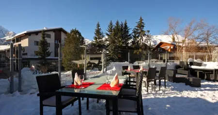 Lifestyle & Spa Hotel Grächerhof Отели в г. Грэхен