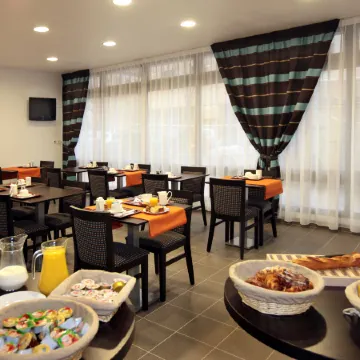 Nemea Appart Hotel Home Suite Nancy Centre