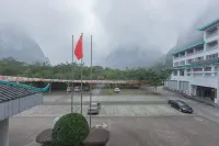 Fengyuyan Hotel - parkir