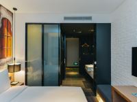 上海浦东机场川沙亚朵轻居酒店 - 舒适大床房