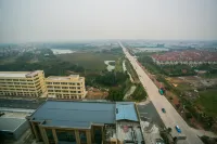 Ganlinhui Malson New Century Hotel