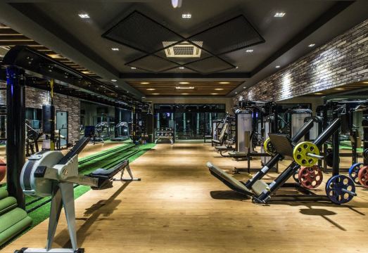 크레스코 호텔 부리람