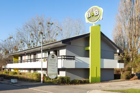 B&B HOTEL Pontault Combault Отели в г. Понто-Комбо