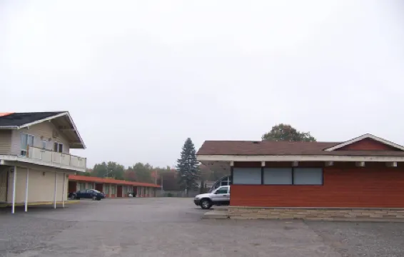 North Shore Wayside Inn