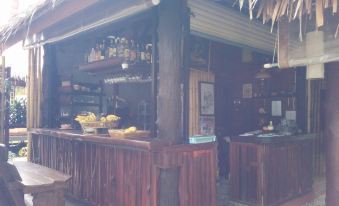 Dolphin Bungalows - Housity