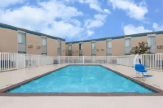 슈어스테이 호텔 바이 베스트 웨스턴 던컨