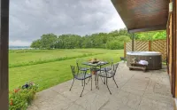 Loch Lomond Waterfront Luxury Lodges - Beach