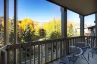 Sitzmark Vail - Mountain view