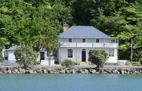 老橡樹精品酒店