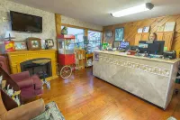 Mountain Breeze Motel