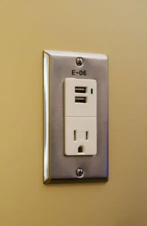 Refresh Inn & Suites