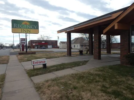 Regency Inn Iola