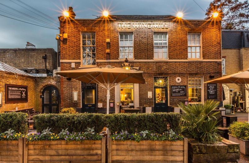 The Windmill on The Common-London Updated 2022 Room Price-Reviews & Deals |  Trip.com